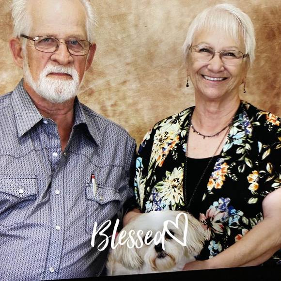 Meet your Posher, Linda - Picture 1 of 1